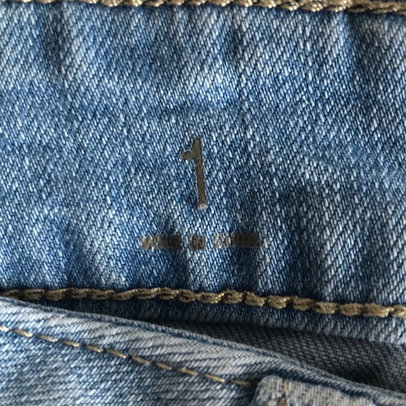 Mid-Rise Jean Shorts - Picture 4 of 6